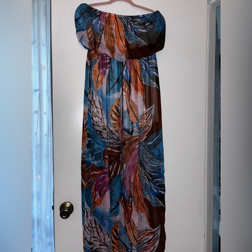Maxi dress sheer with inner lining till the mid knee
